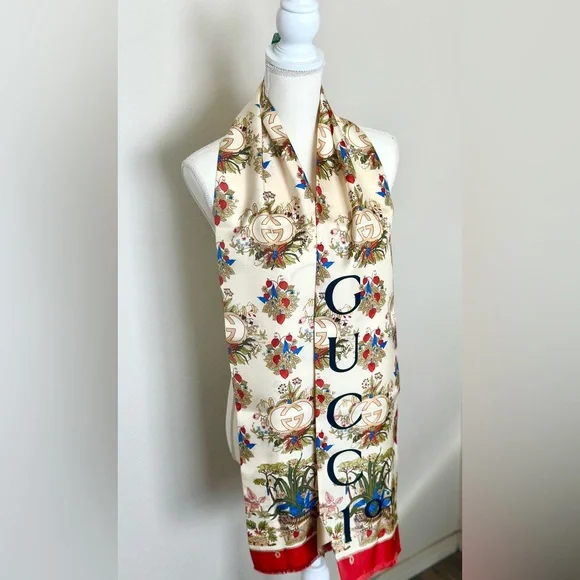 GUCCI 100 Year Limited Edition Silk Scarf Full inclusion Collector’s Piece - Picture 3 of 14